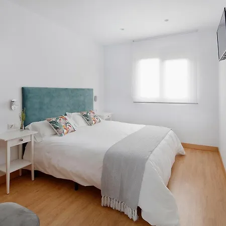 Апартаменты Balcon De Boutique Хихон