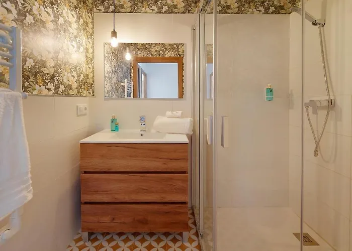 Balcon De Boutique 아파트 기욘